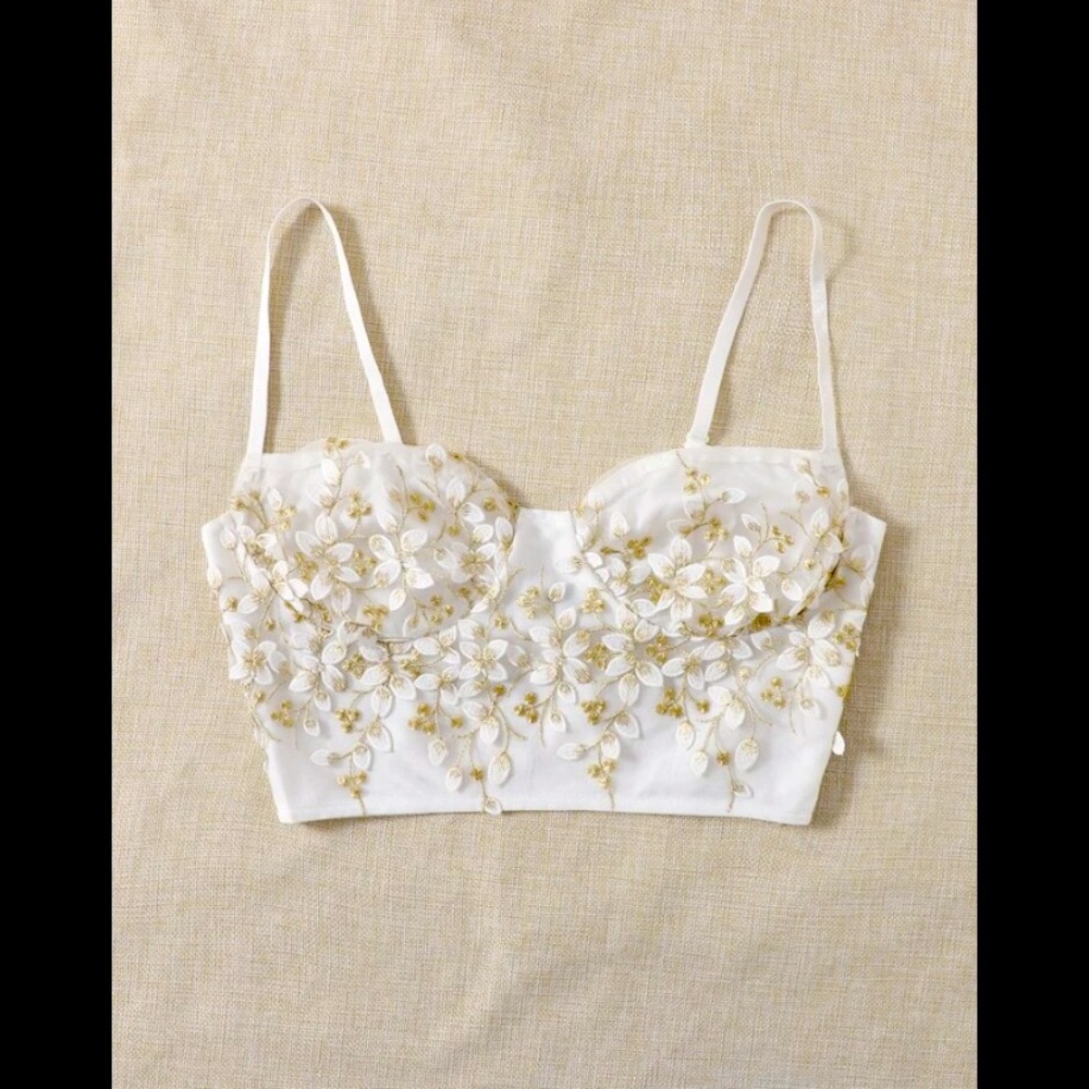 BRAND NEW Crop cami floral top